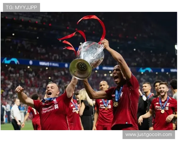 利物浦足球明星展现激情与荣耀的赛场风采与传奇故事 利物浦足球明星展现激情与荣耀的赛场风采与传奇故事