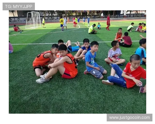 刘丽专访:从绿茵场到人生舞台的足球旅程回顾与展望 刘丽专访:从绿茵场到人生舞台的足球旅程回顾与展望